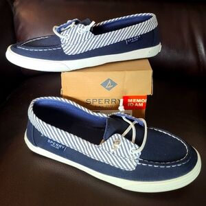 Women's Sperry boat shoes